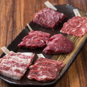 馬焼肉の5種盛（2人前）