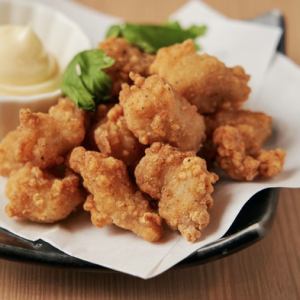 Deep-fried Nagaimo with seaweed salt/deep-fried small shrimp/deep-fried cartilage each