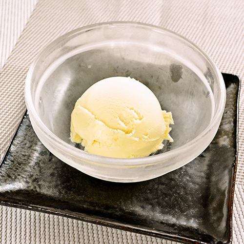 ゆずシャーベット/バニラアイス/白玉ぜんざい　各
