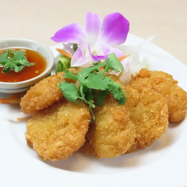 【◇至福のおつまみ◇】外はサクッ！白身魚のニンニク揚げで乾杯◎