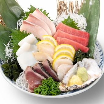 Assorted sashimi with bluefin tuna