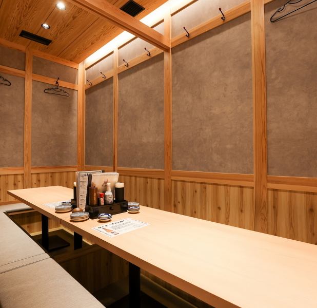 We also have tatami seats in private rooms.It can also be used for small rewards, birthdays, and various anniversaries.You can enjoy chatting without worrying about the surroundings.Please use it for family meals or meals with colleagues who want to enjoy the flow of time and space at a leisurely pace.