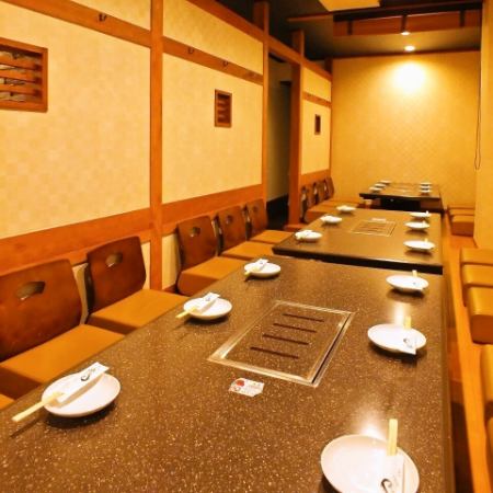 The horigotatsu private room can accommodate 6 to 40 people.