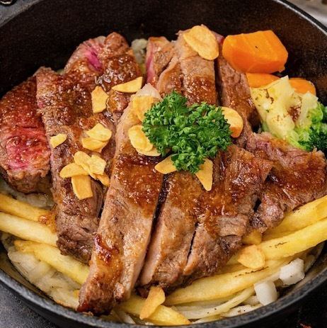 厳選！国産牛のリブロースステーキ 300g（2～3人前）