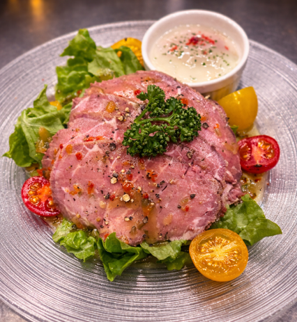 自家製ローストビーフのカルパッチョ