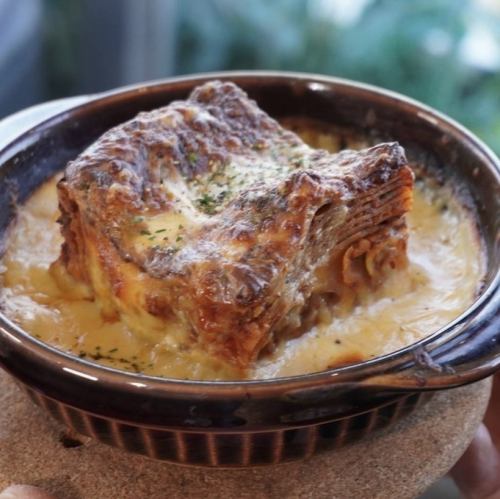 自家製ミートソースラザニア