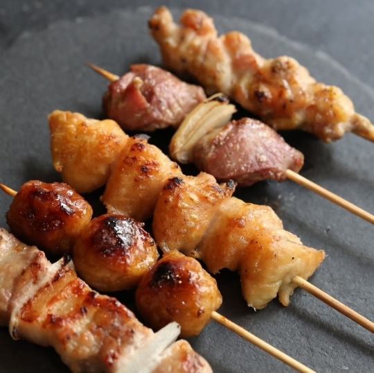 Yakitori grilled over binchotan charcoal from 209 yen (tax included)!!