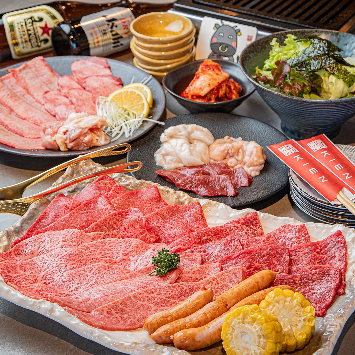 和牛のホルモンをはじめ、天肉ユッケなどの看板メニューを是非！