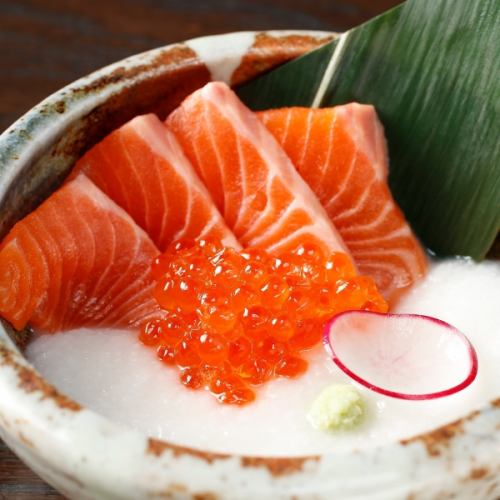 サーモンとろろ山かけ~イクラがけ~