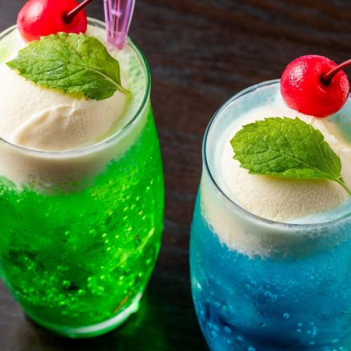 懐かしのクリームソーダ