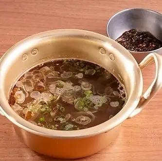 名物!!オモニの自家製テールスープ