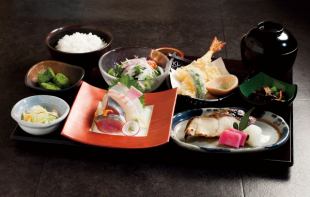 【法要・顔合わせ・お食事会に!ワンドリンク付き】 江戸町御膳