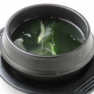 ワカメスープ