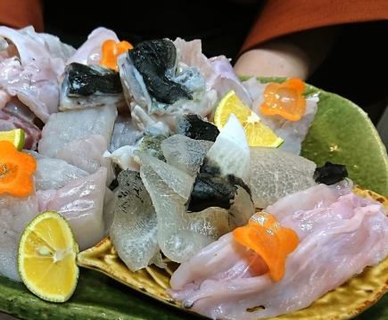 [Food only] Fugu course (8 dishes) / 8,250 yen (tax included)