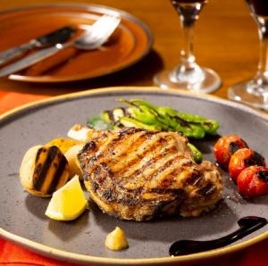 薪焼き骨付き豚ロース