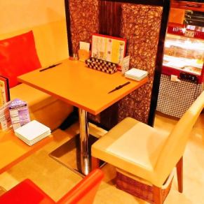 Table for 2 people.Recommended for adult girls' associations and relaxing dates ♪