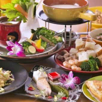 【人气】肉和鱼的美味！2大菜单的奶酪火锅套餐<120分钟无限畅饮>5,500日元