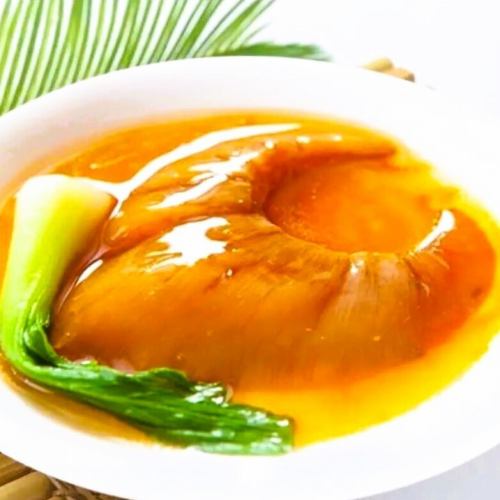 フカヒレをはじめとする本格的な中華料理を提供！