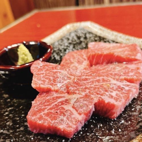 Commitment to the taste, quality, and freshness of Japanese black beef A5 beef offal