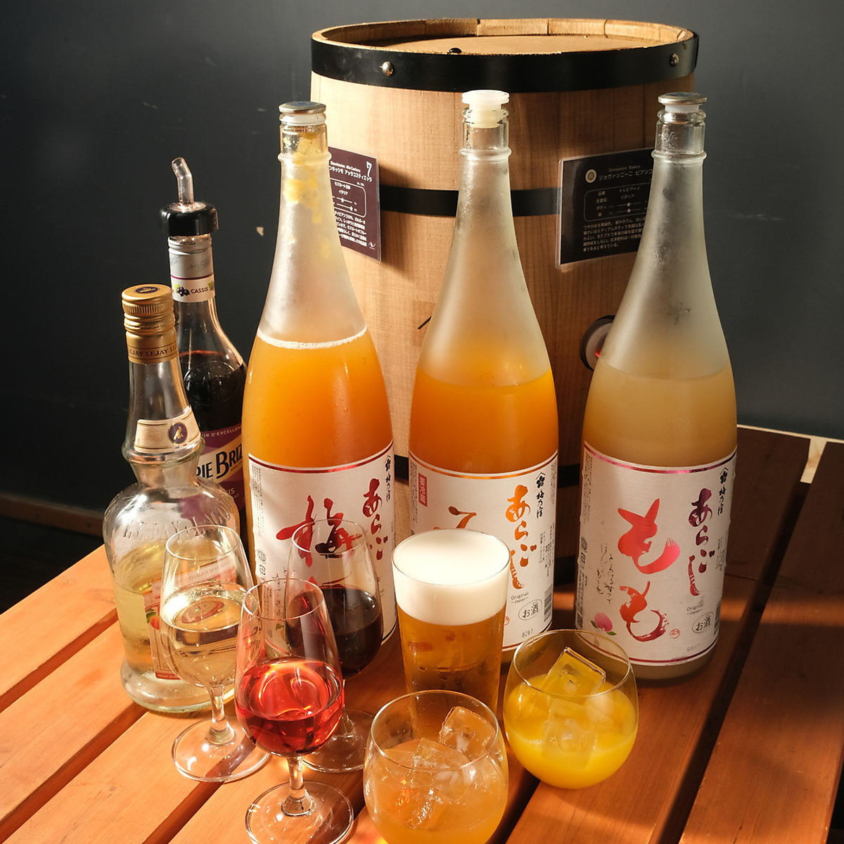天然果実のにごり果実酒や人気の日本酒など、お酒の種類が豊富！