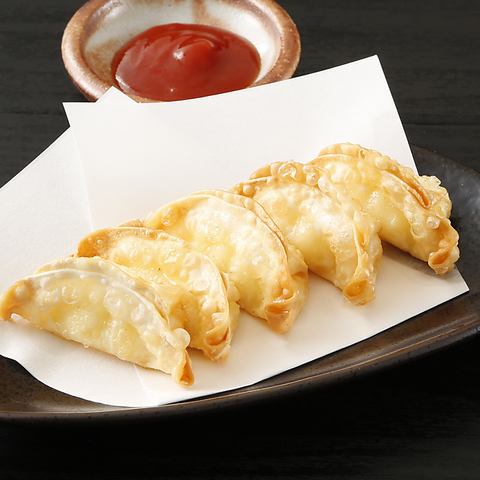 Fried cheese dumplings