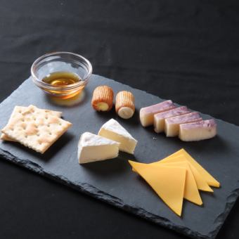 チーズの盛合せ