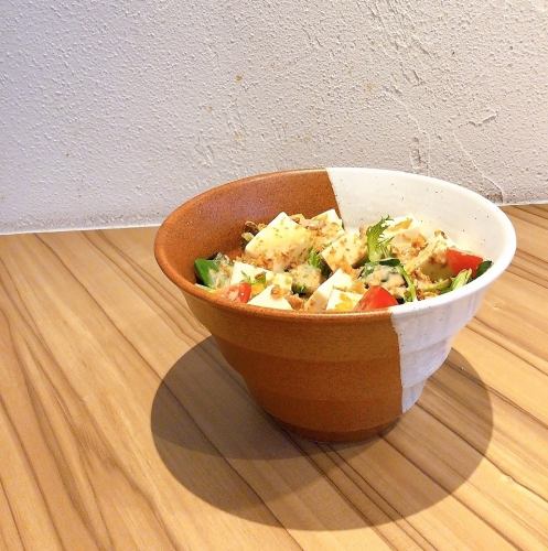 豆腐サラダ