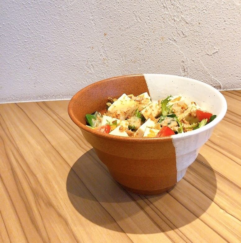 豆腐サラダ