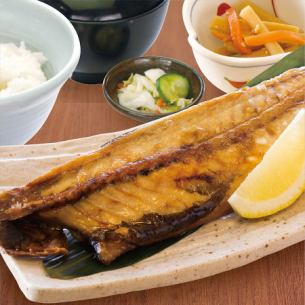 Grilled fish set meal