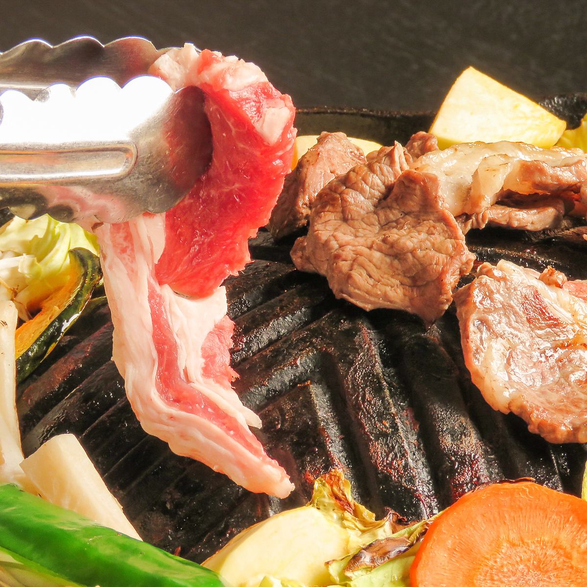 臭みの少ない新鮮なラム肉を厳選入荷！希少な国産羊肉も◎