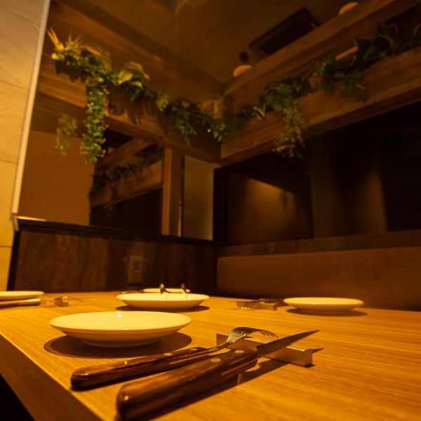 【ディナー】デート利用・記念日利用など、特別な1日に。最高の焼き加減でご提供するシュラスコレストラン。店内でしか味わえないテーマパークのような“ワクワク感”と滴る肉汁で◆心もお腹も満腹に◆なっていただきます。会社宴会も◆