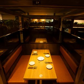 女性のお客様、会社帰りの飲み会、合コン、同窓会、お一人様etc…あらゆるお客様にお気軽にご来店いただける空間作りを目指しております。オシャレな雰囲気でごゆっくりとお過ごし下さい。