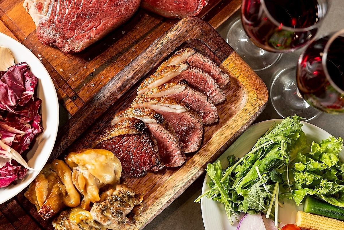 豊富なシュラスコ食べ放題★三宮に上陸！塊肉を目の前でカット！飲み放題含めて宴会！