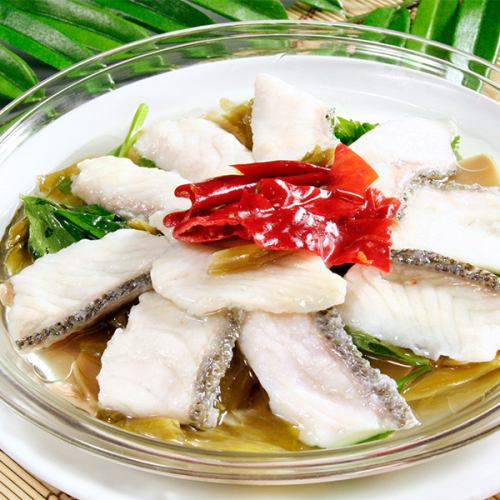 Seasonal fish and pickled takana soup (serves 2-3)