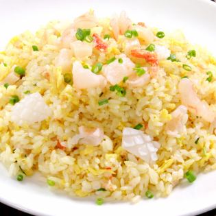 Fried rice with mixed vegetables/Fried rice with crab meat/Fried rice with seafood