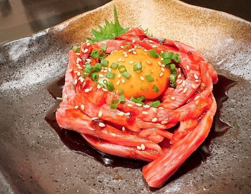 烤近江牛肉生拌饭