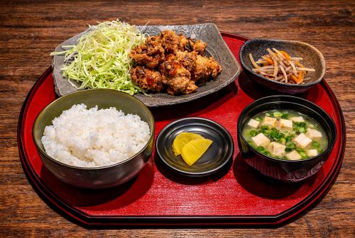 すず屋特製 手づくりからあげ定食