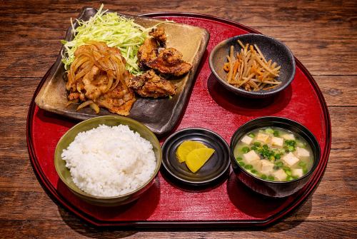 から揚げ・生姜焼きミックス定食