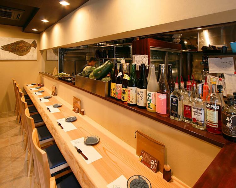 【First floor seat】 There are 8 seats in the counter seat.The chair is slightly deeper and you can enjoy your meal without getting tired.