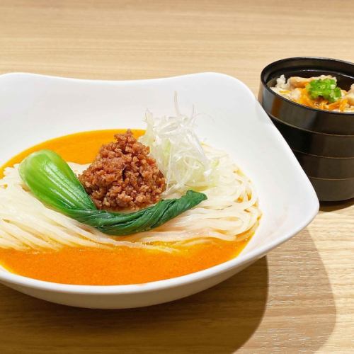 擔擔冷麵和小碗套餐