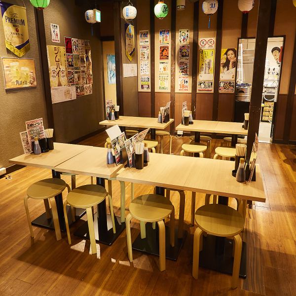 [Conveniently located 3 minutes from Nagoya Station] The izakaya restaurant "Yoteba" is easily accessible from Nagoya Station and is open until 5am every day! You can enjoy a quick drink or a party at any time you like♪ The restaurant is equipped with a variety of large and small table seats and counter seats! Enjoy a wide variety of menu items, including our specialty chicken wings, sashimi, gyoza, and more, in this lively restaurant!