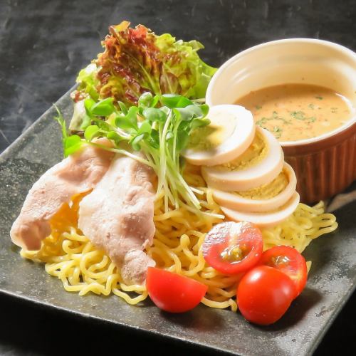 ラーメンサラダ（味噌ドレッシング）