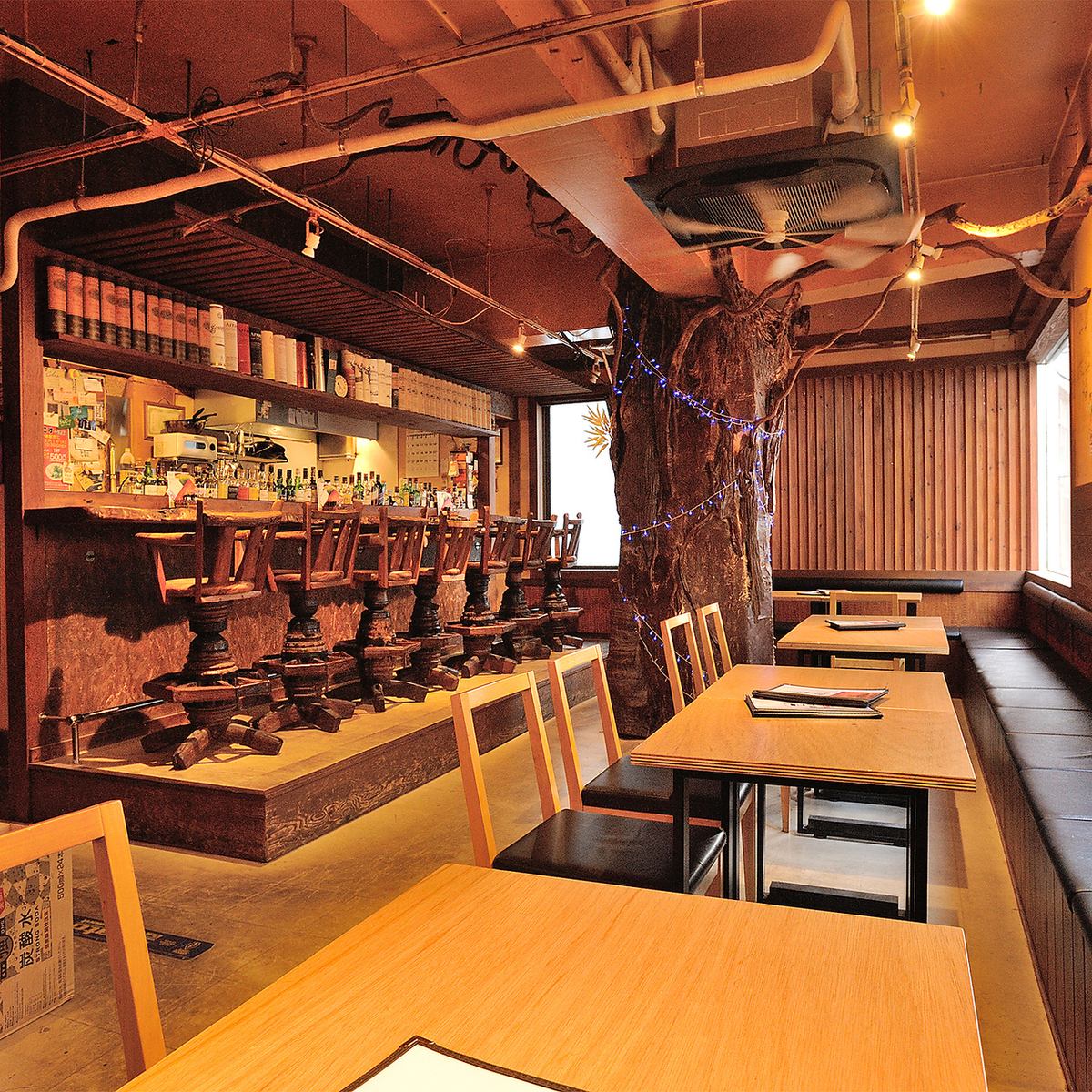 当店でゆったりとした時間をお楽しみください