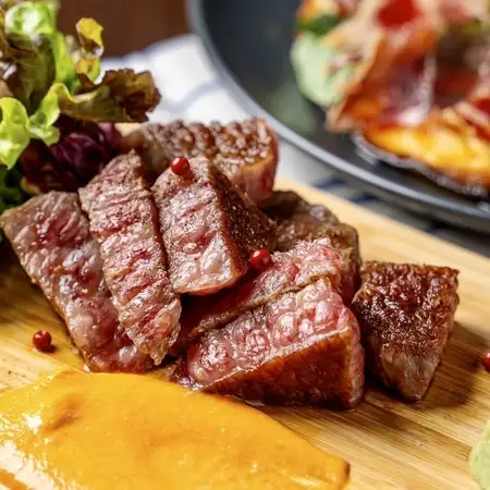 こだわりのお肉料理をご用意♪詳細は店舗まで♪