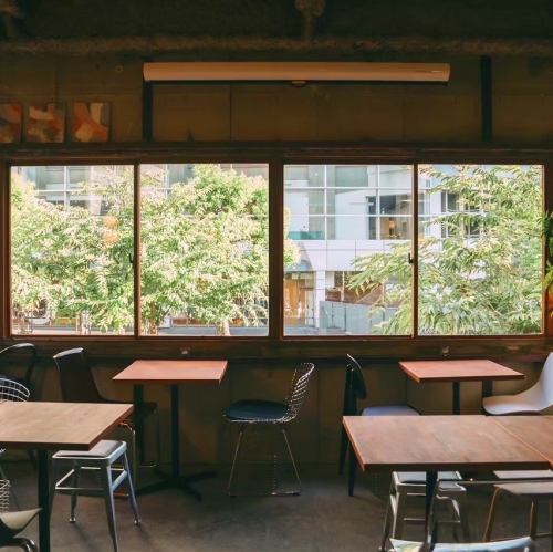 <p>お席は2名掛け~最大30名まで入れます。詳しくはお店までお問合せ下さい。【愛知/栄/鍋/ランチ/和食/女子会/デート】</p>