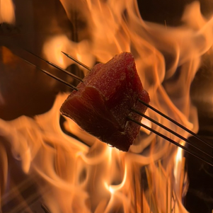 旬の海の幸を中心に、職人の技が光る本格割烹料理を気軽に。