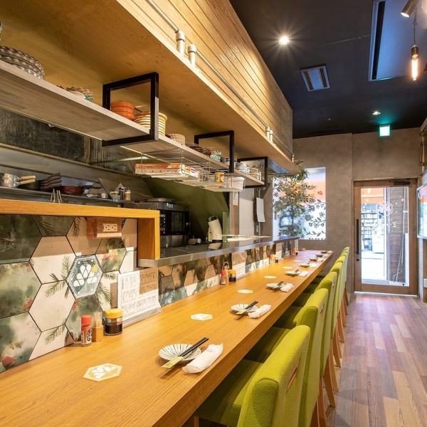 "Public Namiki Sakaba Mitsubachi", which boasts a modern and stylish Japanese atmosphere, is recommended for dates and girls' nights out♪We are open with all possible measures against corona! We are doing it.Please enjoy safe and secure food and drink.