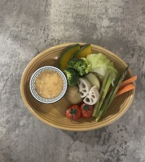 温野菜とふきのとうのバーニャカウダソース