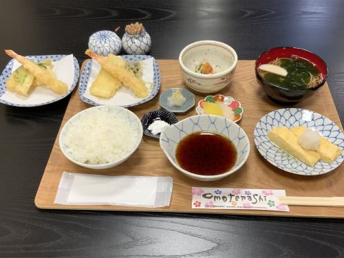 天ぷら定食　1000円（税込み）