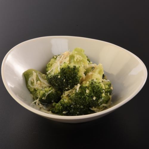 Broccoli and Shirasu Marinade